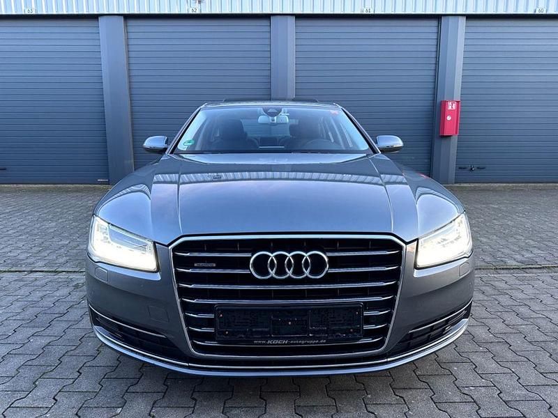 Gebraucht Audi A8 Ambiente 258 PS (189 kW) 2014 Grau Limousine