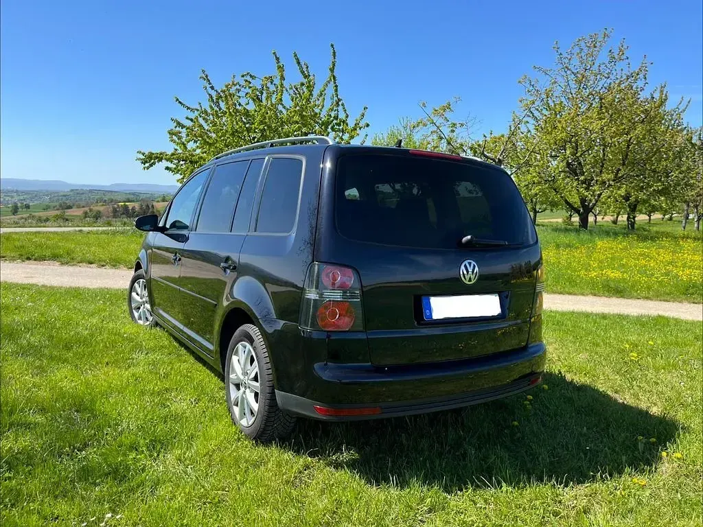 Gebraucht VW Touran Freestyle 140 PS (102 kW) 2009 Schwarz Van / Kleinbus