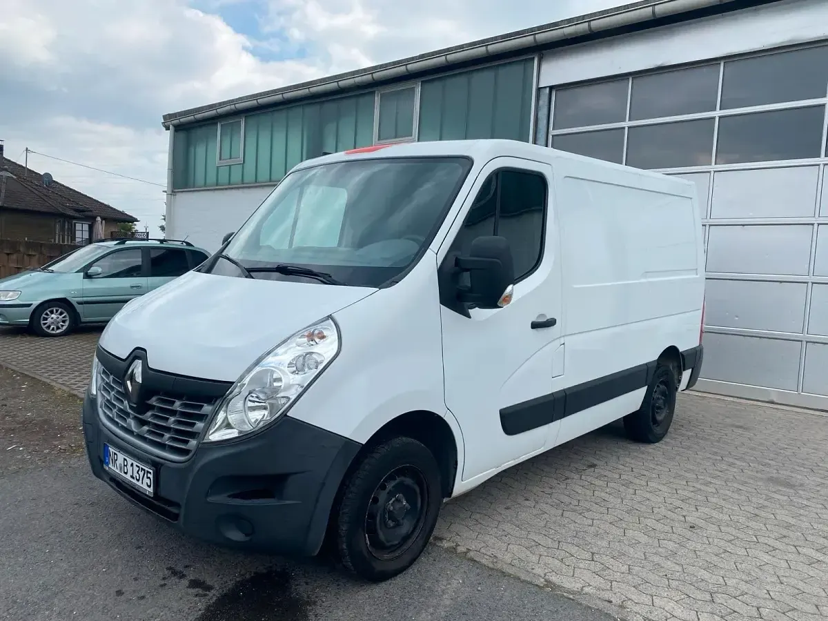 Używany Renault Master 115 KM (84 kW) 2015 Biały Van