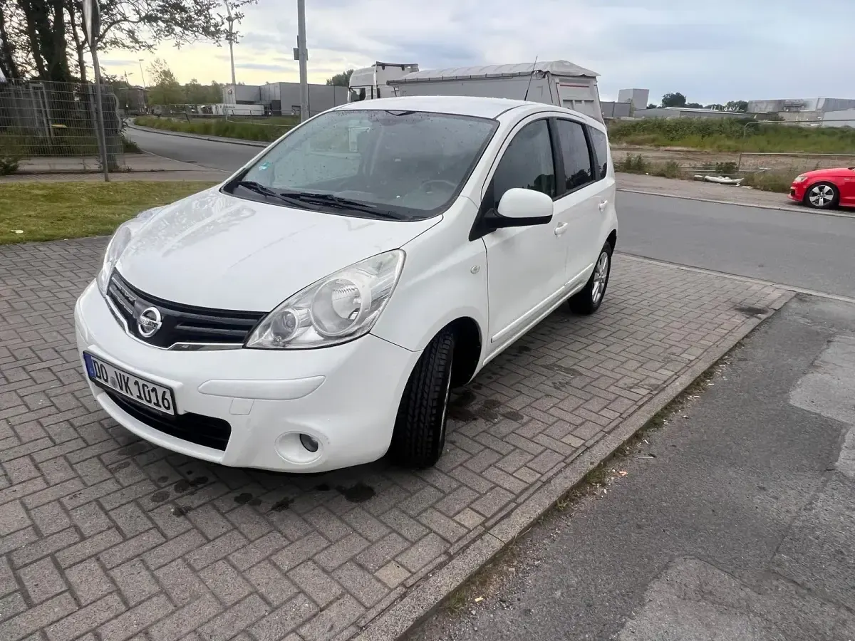 Gebraucht Nissan Note 90 PS (66 kW) 2009 Weiß Kleinwagen
