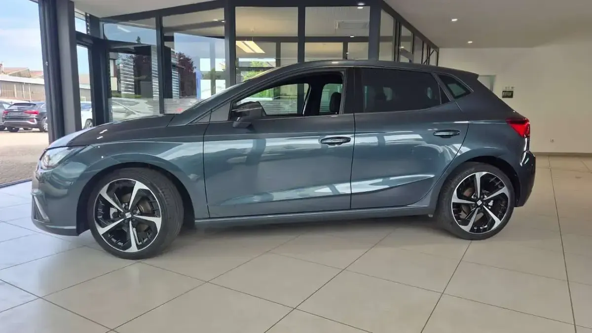 Gebraucht Seat Ibiza FR 116 PS (85 kW) 2025 Magnetic grau Kleinwagen