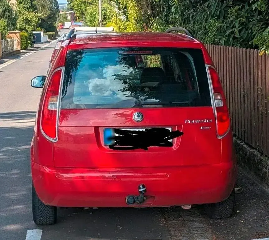 Gebraucht Skoda Roomster 105 PS (77 kW) 2008 Rot Van / Kleinbus