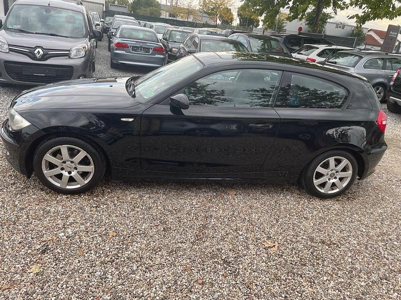 Gebraucht BMW 116 Advantage 122 PS (89 kW) 2008 Schwarz Kleinwagen