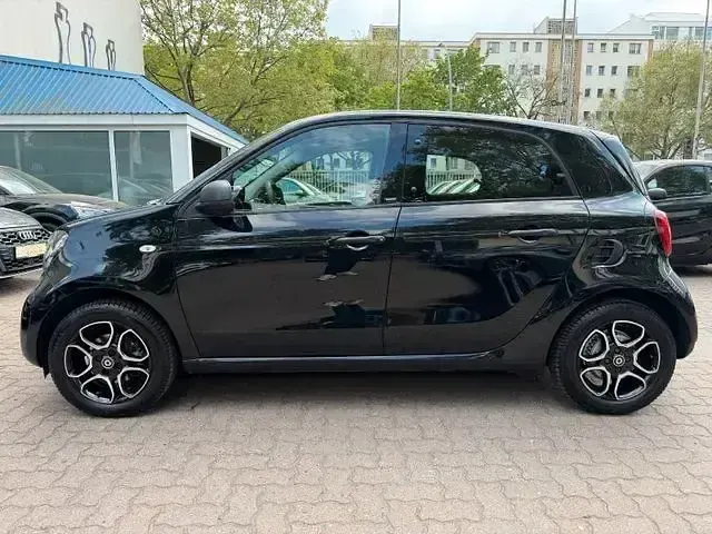 Usata Smart ForFour Passion 90 CV (66 kW) 2019 Nero Utilitaria