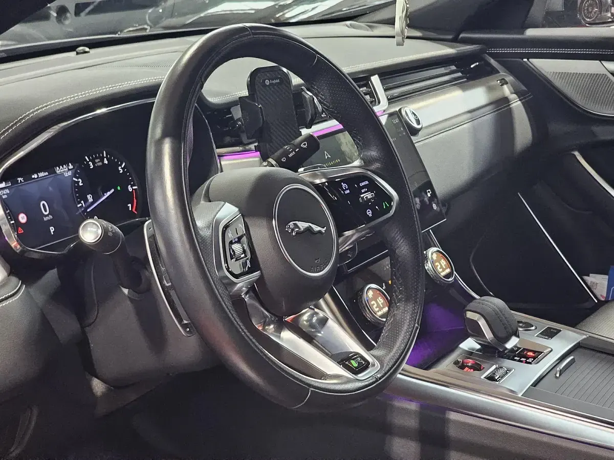 Gebraucht Jaguar XF R-Dynamic 250 PS (183 kW) 2023 Limousine