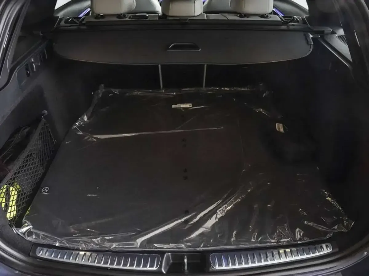 Gebraucht Mercedes C220 AMG 197 PS (144 kW) 2026 Lack sodalithblau Kombi