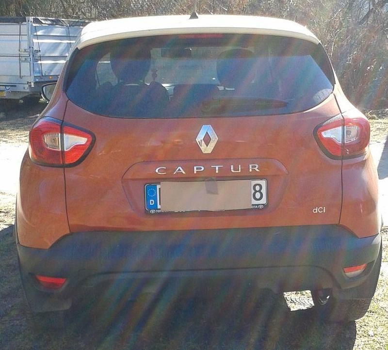 Gebraucht Renault Captur 90 PS (66 kW) 2015 Orange SUV