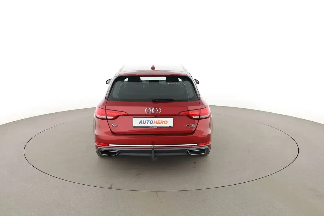 Gebraucht Audi A4 Sport 190 PS (139 kW) 2019 Rot Kombi
