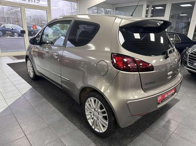 Gebraucht Mitsubishi Colt Motion 75 PS (55 kW) 2008 Grau Kleinwagen
