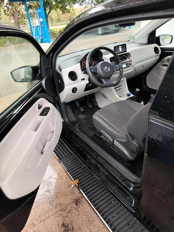 Schwarz Gebraucht 2011 VW up! Kleinwagen | 2.460 € (Fairer Preis) - Bild 1/4