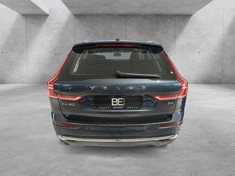 Gebraucht Volvo XC60 Plus 197 PS (144 kW) 2022 Blau SUV