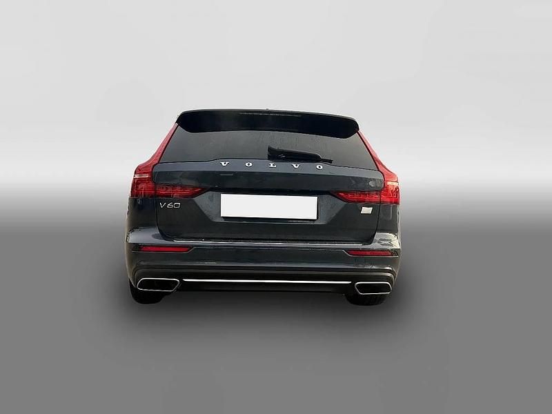 Gebraucht Volvo V60 Plus 455 PS (334 kW) 2022 Blau Kombi