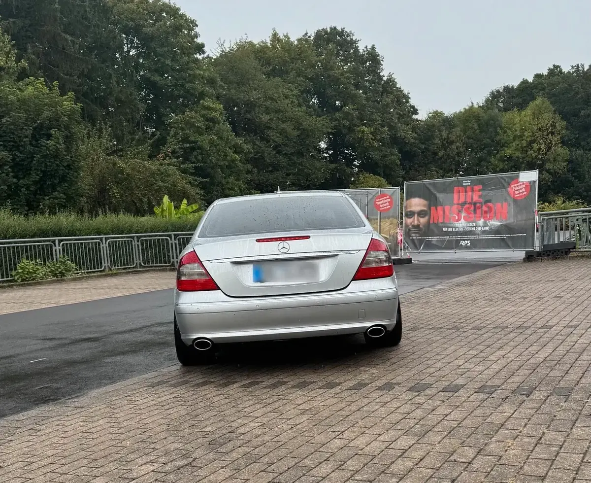 Gebraucht Mercedes E350 272 PS (200 kW) 2008 Silber Limousine