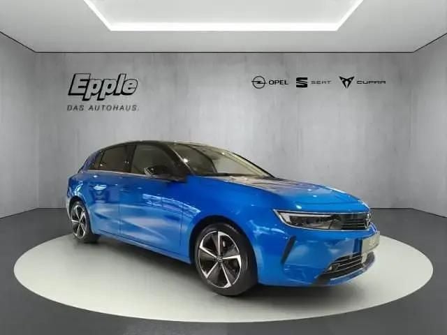 Blau Gebraucht 2023 Opel Astra Elegance Limousine | 20.890 € (Superpreis) - Bild 1/4