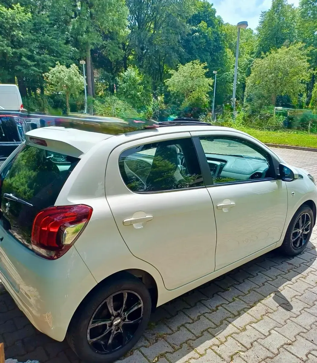 Gebraucht Peugeot 108 72 PS (52 kW) 2018 Weiß Kleinwagen