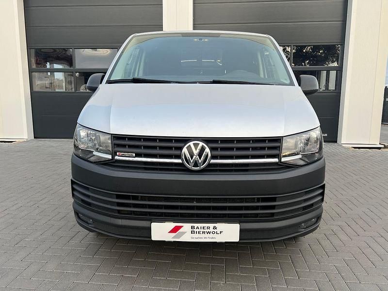 Gebraucht VW Transporter 150 PS (110 kW) 2016 Silber Van