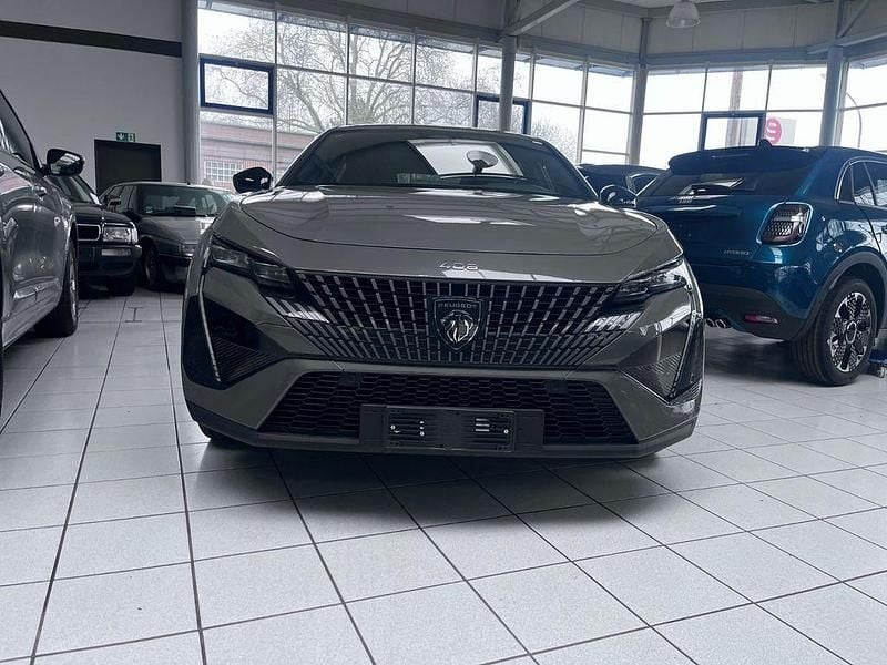 Gebraucht Peugeot 408 GT 181 PS (133 kW) 2024 Grau SUV