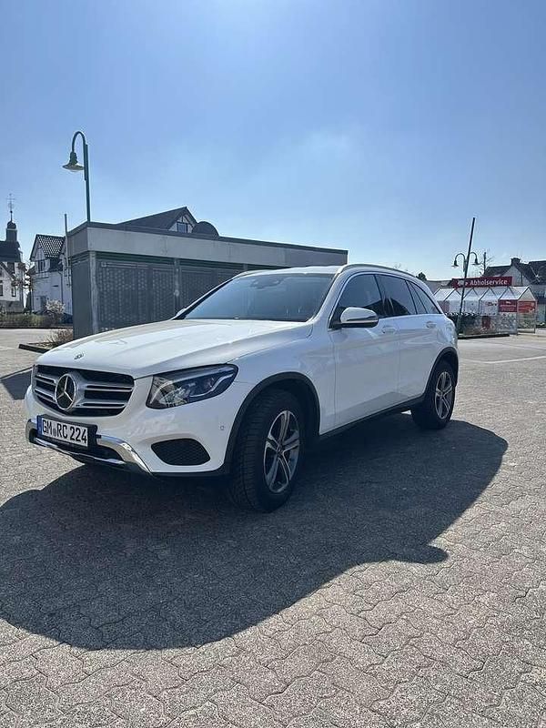 Gebraucht Mercedes GLC250 204 PS (150 kW) 2018 Weiß SUV