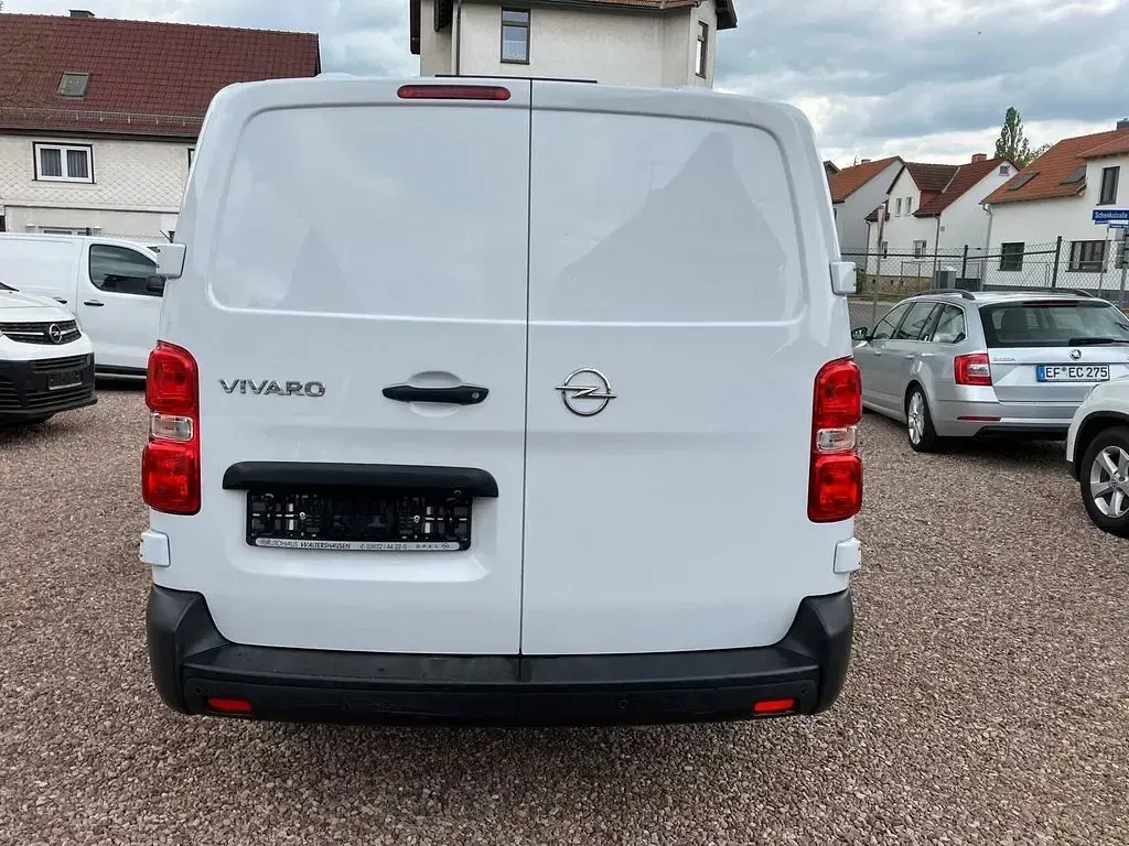 Usado Opel Vivaro Edition 144 HP (105 kW) 2023 Branco Monovolume