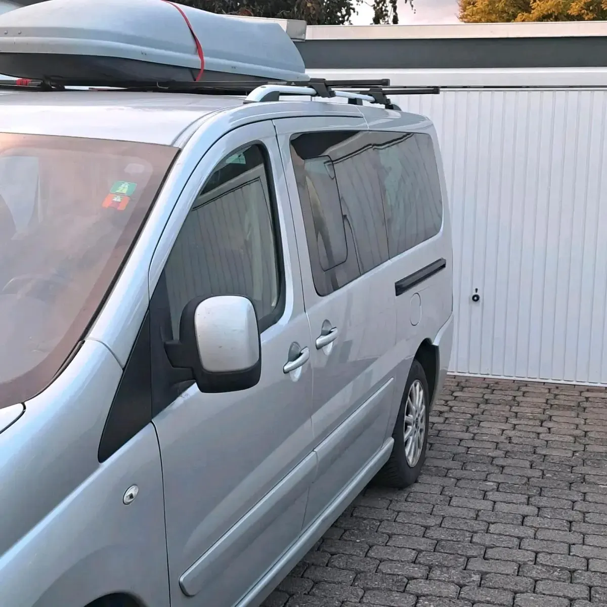Käytetty Citroën Jumpy 163 HP (119 kW) 2014 Hopea Tila-auto