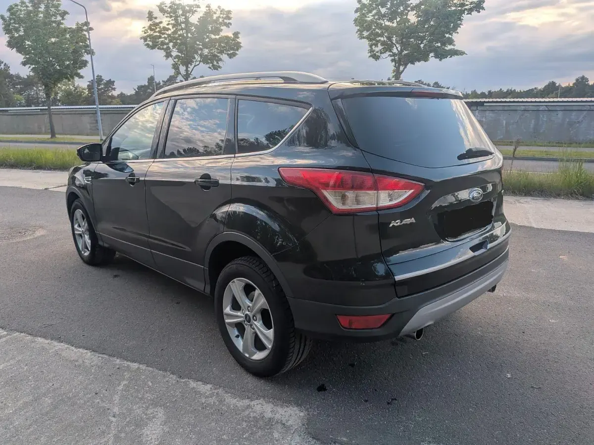 Gebraucht Ford Kuga Trend 150 PS (110 kW) 2014 Schwarz SUV