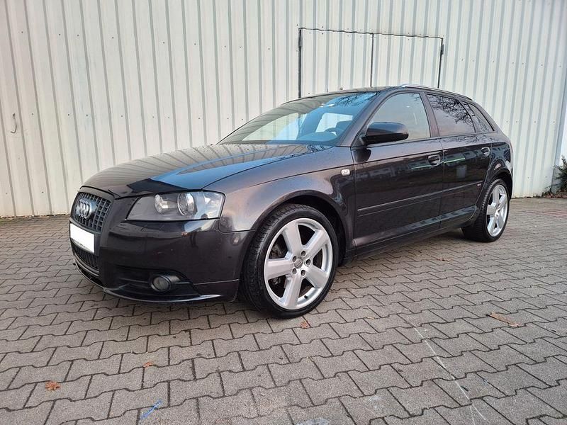 Grau Gebraucht 2006 Audi A3 Ambition Limousine | 4.999 € (Etwas zu teuer) - Bild 1/4