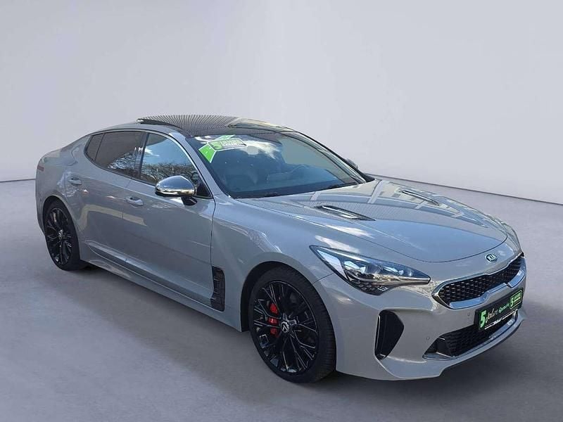 Gebraucht Kia Stinger GT 370 PS (272 kW) 2020 Ceramic silver Kleinwagen