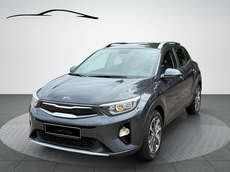 Grau Gebraucht 2020 Kia Stonic Vision SUV | 11.000 € (Guter Preis) - Bild 1/4