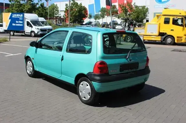 Gebraucht Renault Twingo 254 PS (186 kW) 1998 Blau Kleinwagen