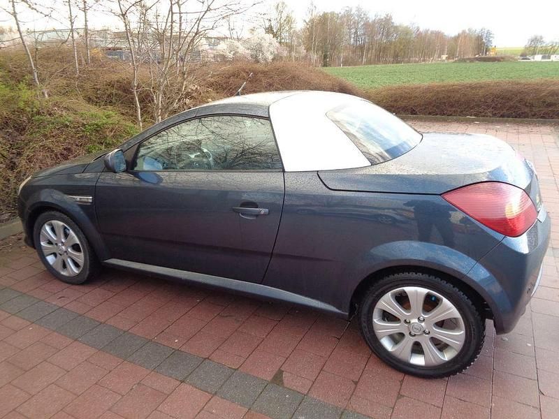 Gebraucht Opel Tigra Edition 90 PS (66 kW) 2008 Blau Cabrio