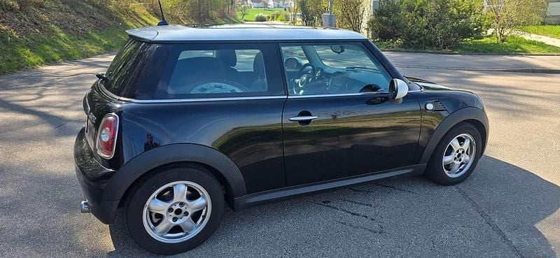 Second-hand Mini Cooper 120 CP (88 kW) 2009 Negru Hatchback