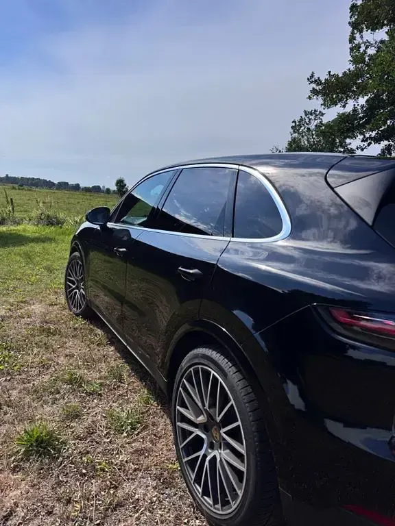 Gebraucht Porsche Cayenne 340 PS (250 kW) 2021 Schwarz SUV