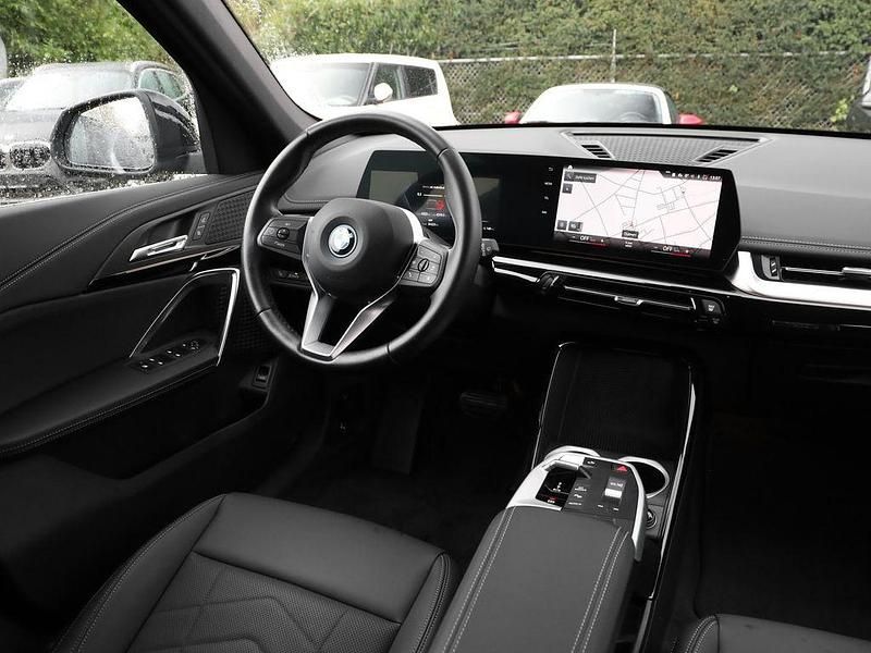 Gebraucht BMW iX1 Luxury Line 230 kW (313 PS) 2023 Schwarz SUV