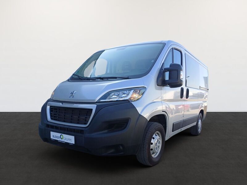Chronos silber Gebraucht 2019 Peugeot Boxer Van | 20.990 € (Fairer Preis) - Bild 1/4