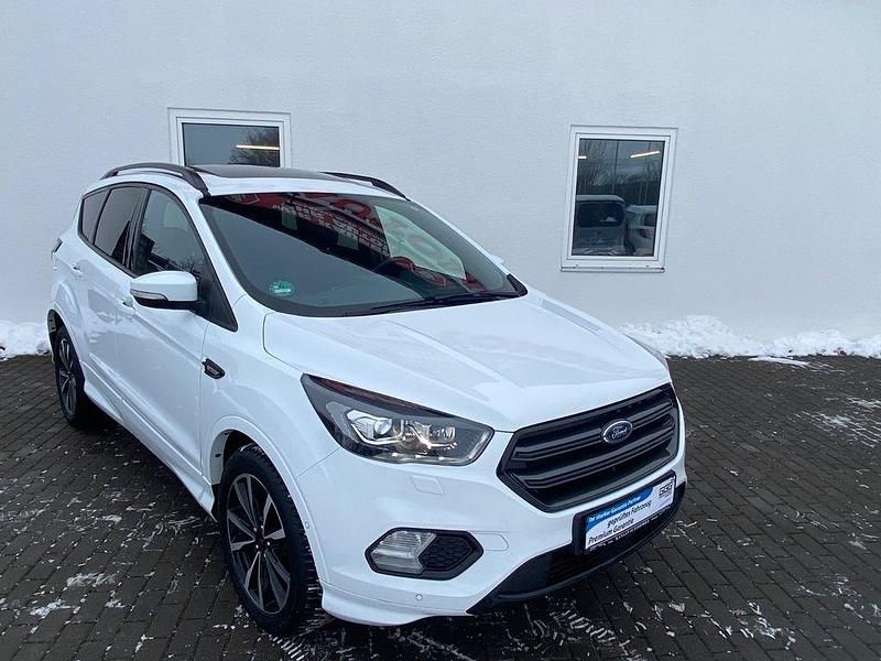 Gebraucht Ford Kuga ST-Line 179 PS (131 kW) 2019 Weiß SUV