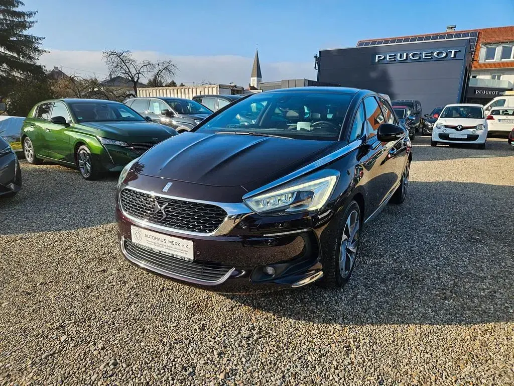 Gebraucht DS Automobiles DS5 179 PS (131 kW) 2016 Lackierung whisper oder purple Kleinwagen