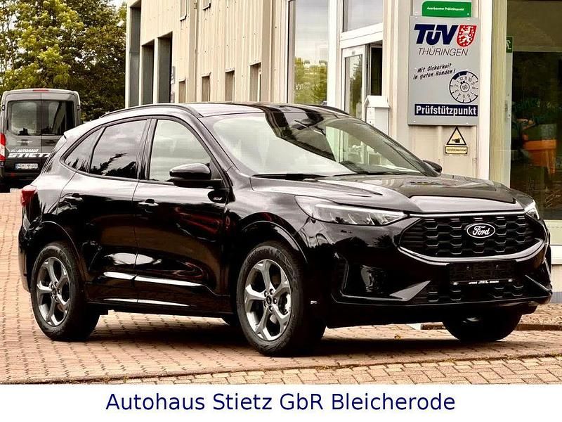 Neu Ford Kuga ST-Line 186 PS (136 kW) 2025 Agate black metallic SUV