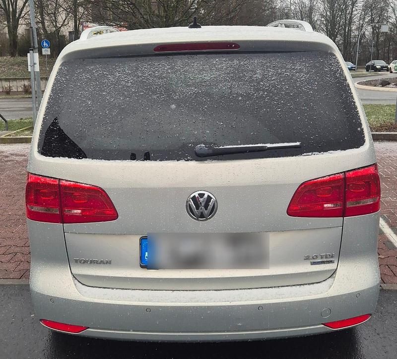 Gebraucht VW Touran Highline 140 PS (102 kW) 2012 Grau Van / Kleinbus