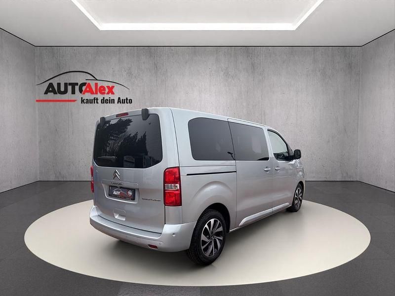 Gebraucht Citroën Spacetourer Feel 150 PS (110 kW) 2017 Silber Van / Kleinbus