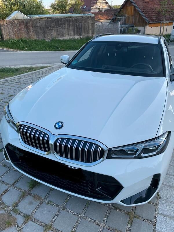 Weiß Gebraucht 2023 BMW 318 Kombi | 38.000 € (Teuer) - Bild 1/4