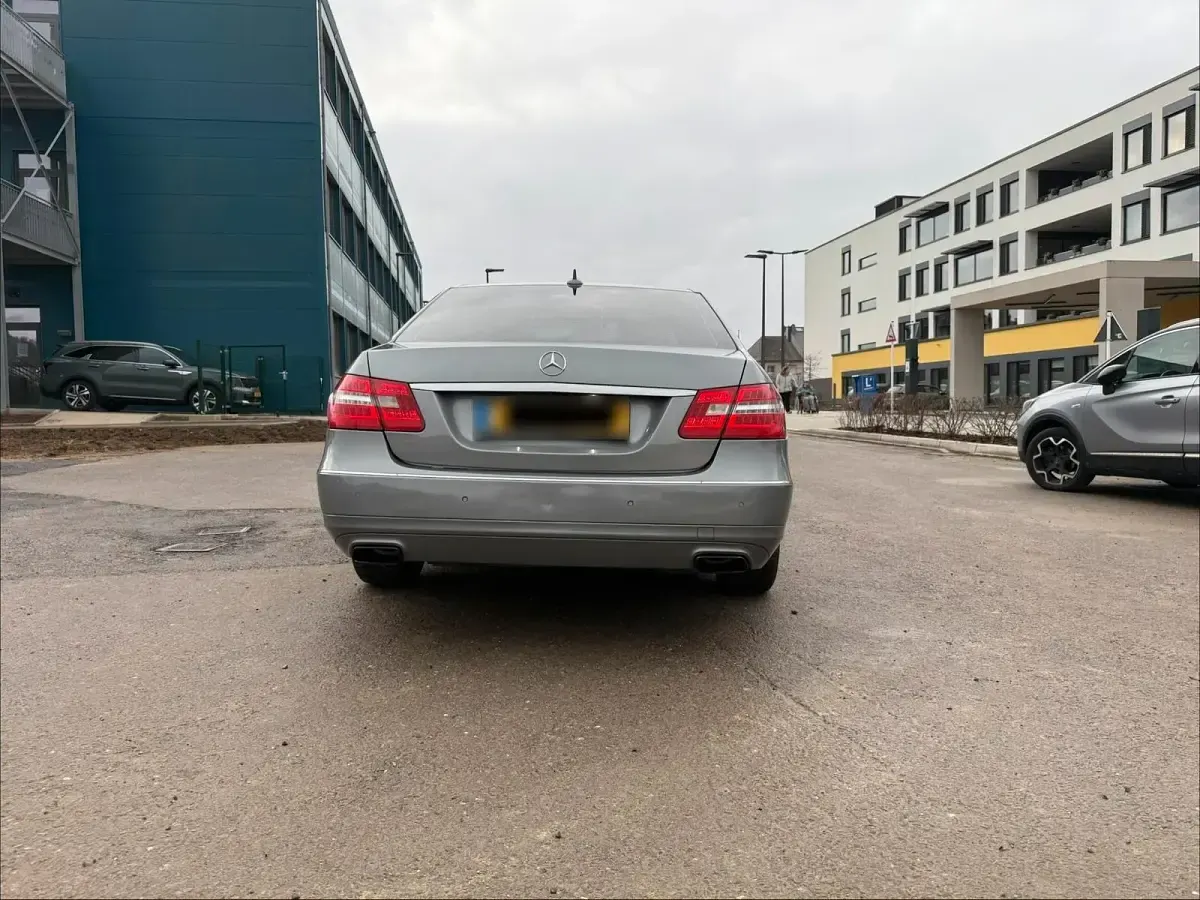 Gebraucht Mercedes E350 265 PS (194 kW) 2012 Limousine