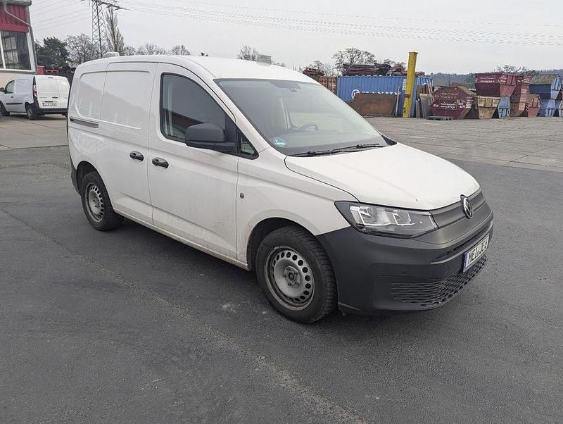 Gebraucht VW Caddy 102 PS (75 kW) 2022 Weiß Van / Kleinbus