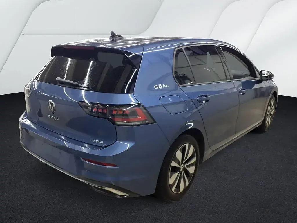Gebraucht VW Golf VIII Goal 150 PS (110 kW) 2025 Blau Limousine