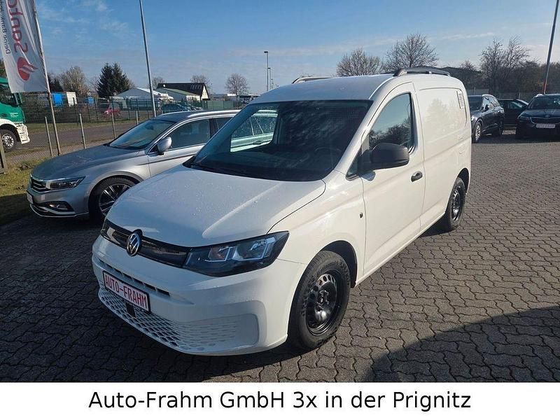Gebraucht VW Caddy Basis 122 PS (89 kW) 2022 Weiß Van / Kleinbus