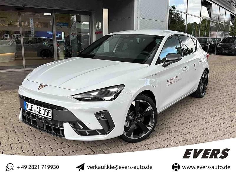 Glacial white metallic Gebraucht 2025 Cupra Leon Limousine | 36.450 € (Superpreis) - Bild 1/4