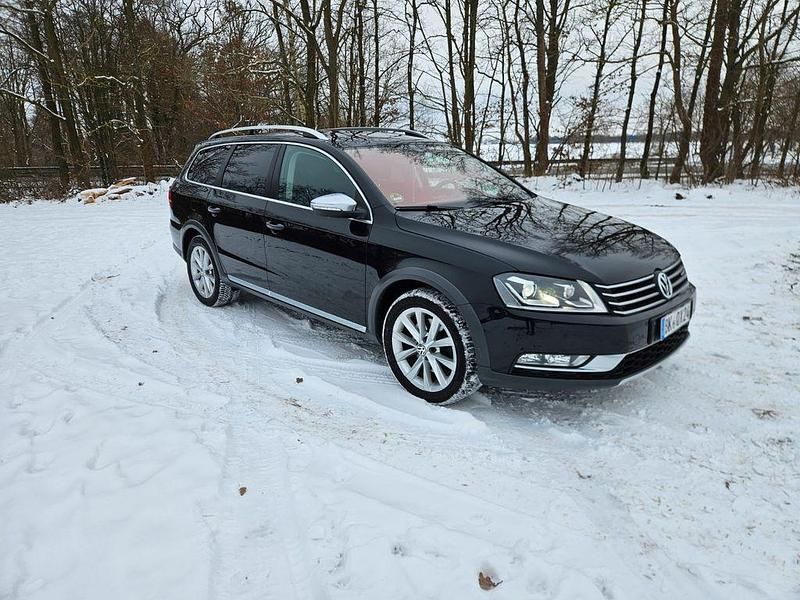 Schwarz Gebraucht 2014 VW Passat Alltrack Kombi | 8.300 € (Fairer Preis) - Bild 1/4