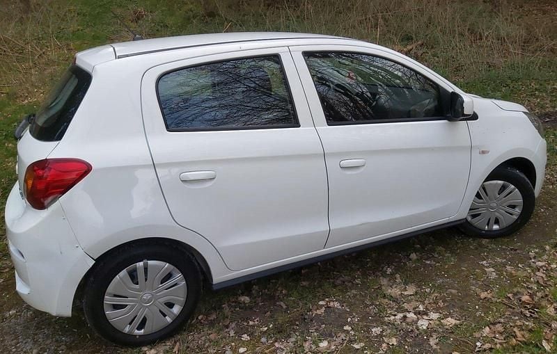 Gebraucht Mitsubishi Space Star 70 PS (51 kW) 2019 Weiß Kleinwagen