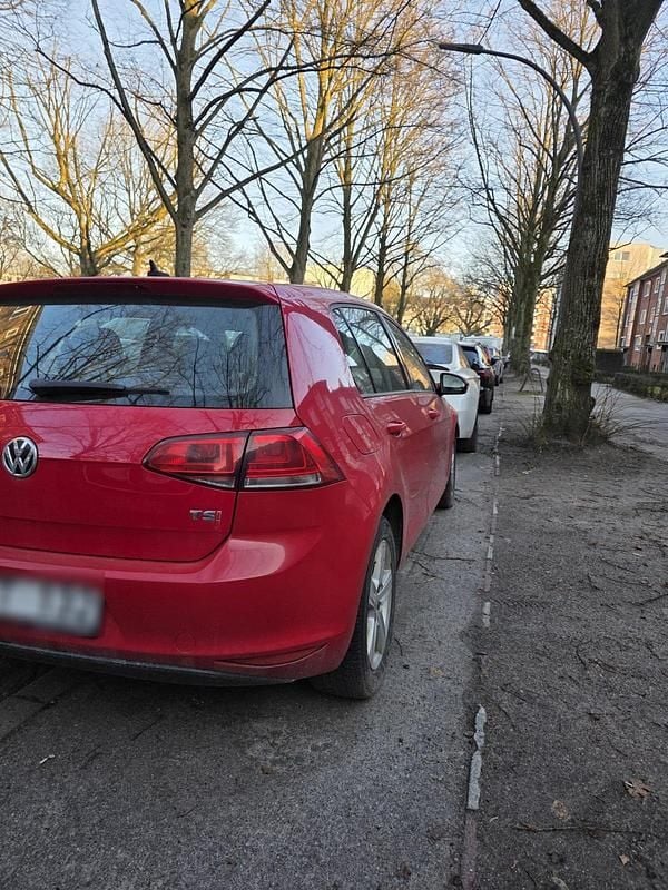 Gebraucht VW Golf VII 170 PS (125 kW) 2016 Rot Limousine