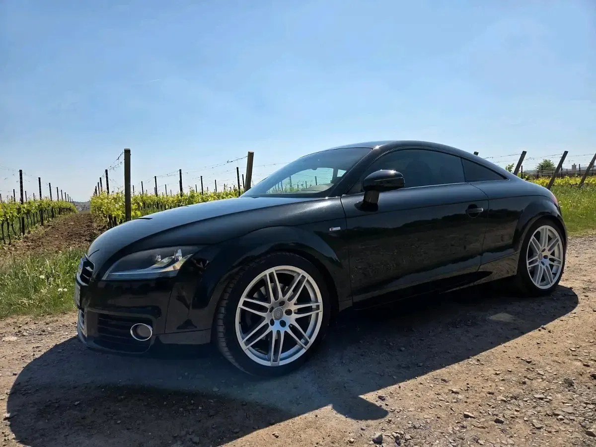 Używany Audi TT S-Line 275 KM (202 kW) 2011 Czarny Coupe