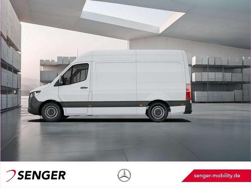 Gebraucht Mercedes Sprinter 150 PS (110 kW) 2024 Arktikweiß Van